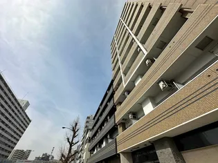 アドバンス三宮ラシュレ【7階】の外観