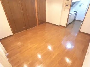 ベルレーブ本山【2階】の居間