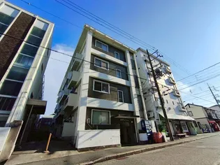 泉マンション【3階】の外観