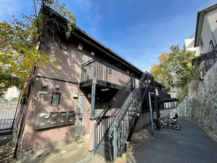 中山手ガーデンパレスD棟【2階】の外観