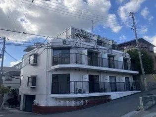 メゾン・アン・ブラン【3階】の外観