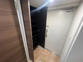 Luxe東灘【5階】の玄関