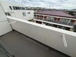 クレスト甲東園A棟【1階】の内装