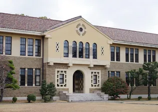 エクセレンス西宮山の手【3階】の外観