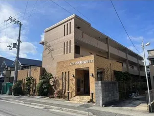 ルネスボヌール【1階】の外観