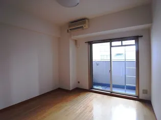 アスヴェル神戸元町【3階】の居間