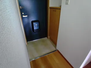 アスヴェル神戸元町【3階】の玄関