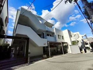 ピュアハウスナダ【2階】の外観