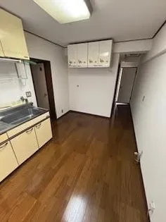 甲南町谷ビル【2階】の外観