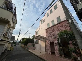 ロクサーヌ浜甲子園【2階】の外観