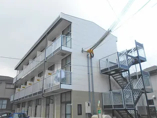 レオパレスメープル【1階】の外観