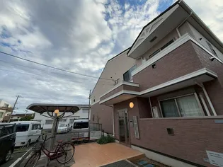 ネオメゾン【2階】の外観