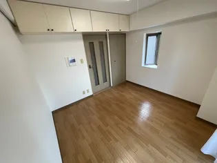 イトーピア三宮アーバンステージ【2階】の居間