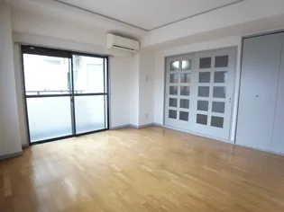 ダイコーパレス【3階】の居間