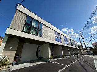 WORKINGBASE伊丹WEST【1階】の外観