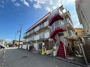 ペディハイツ塚口【1階】の外観