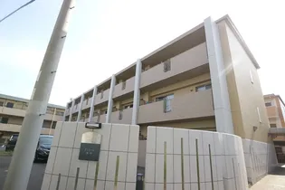 ファミール・園田【3階】の外観