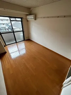 リヴァージュ須磨【2階】の寝室