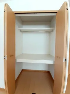 ウエストフィール伍号館【2階】の内装