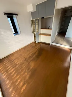 メゾン・ド・リゼット【4階】の居間