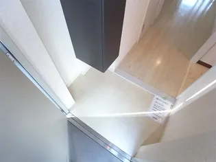 ツルトスコII番館【4階】の玄関