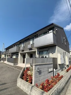 ラ・ヴィくわま B棟【2階】の外観