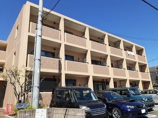 フラットFの画像