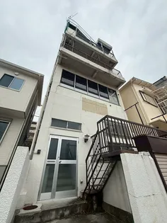 サンマリン王居殿の画像