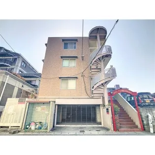 サニーパレスザウエスト【3階】の外観