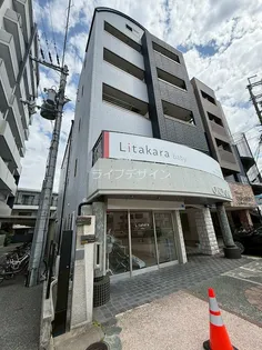 ONLY ONE小花【4階】の外観