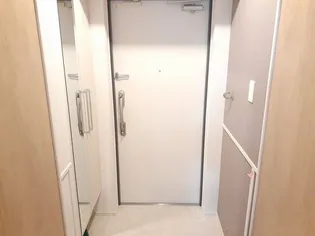 グラシス池尻【1階】の玄関