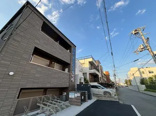 シーエムドゥ【2階】の外観