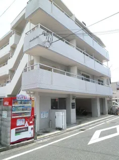 セシル富松の画像