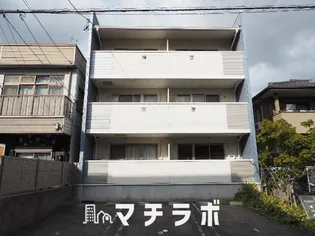 LAPUTA【302号室】の外観