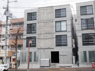 北海道札幌市豊平区平岸四条13丁目【マンション】の外観