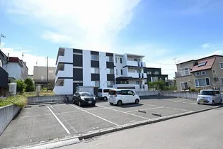 アヴァンティ ヒルズ【1階】の外観