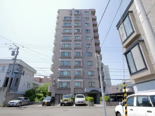 平岸ガーデンコート【401号室】の外観