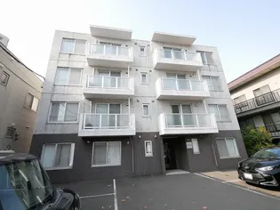 北海道札幌市東区北十三条東16丁目【マンション】の外観