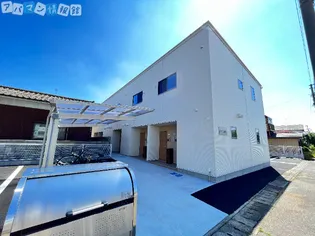 ラーク沼垂西【1階】の外観