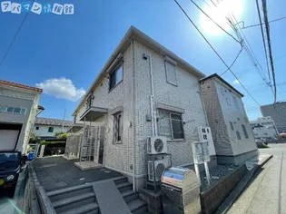 パインハウスⅢ【2階】の外観