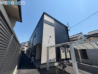 T-CREST万代【1階】の外観