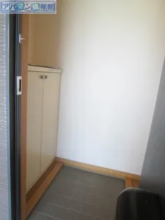 リーフガーデンB【1階】の玄関