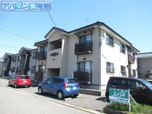 シュペルノーヴァA【1階】の外観