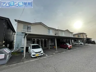 グリーンハイツ15号棟【1階】の外観