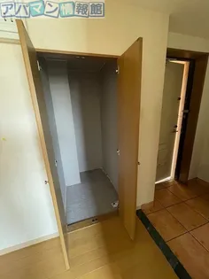 アニヴェルセル向陽【2階】の玄関