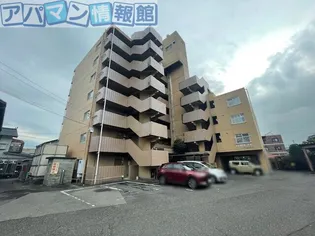 アルベール本町【1階】の外観