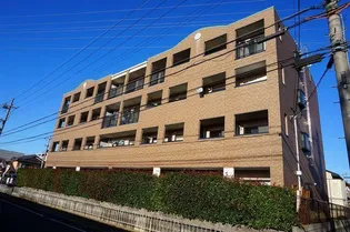 ラ・アルコバレーノ【2階】の外観