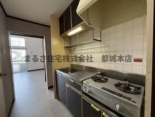 コンフォートアミ【1階】のキッチン