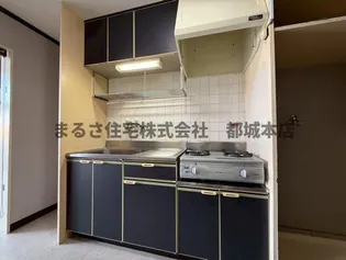 コンフォートアミ【1階】のキッチン