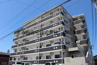 スカイコート下川東【1階】の外観